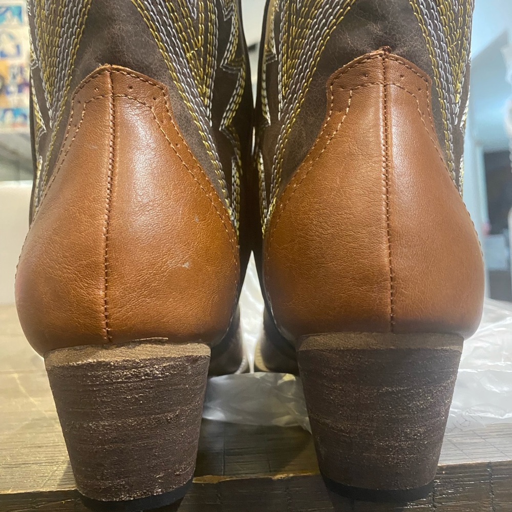 🌸Cowboy Boots Ladies 9.5 NWT - Picture 8 of 11